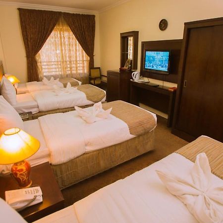 Al Zahra Hotel Medina ภายนอก รูปภาพ
