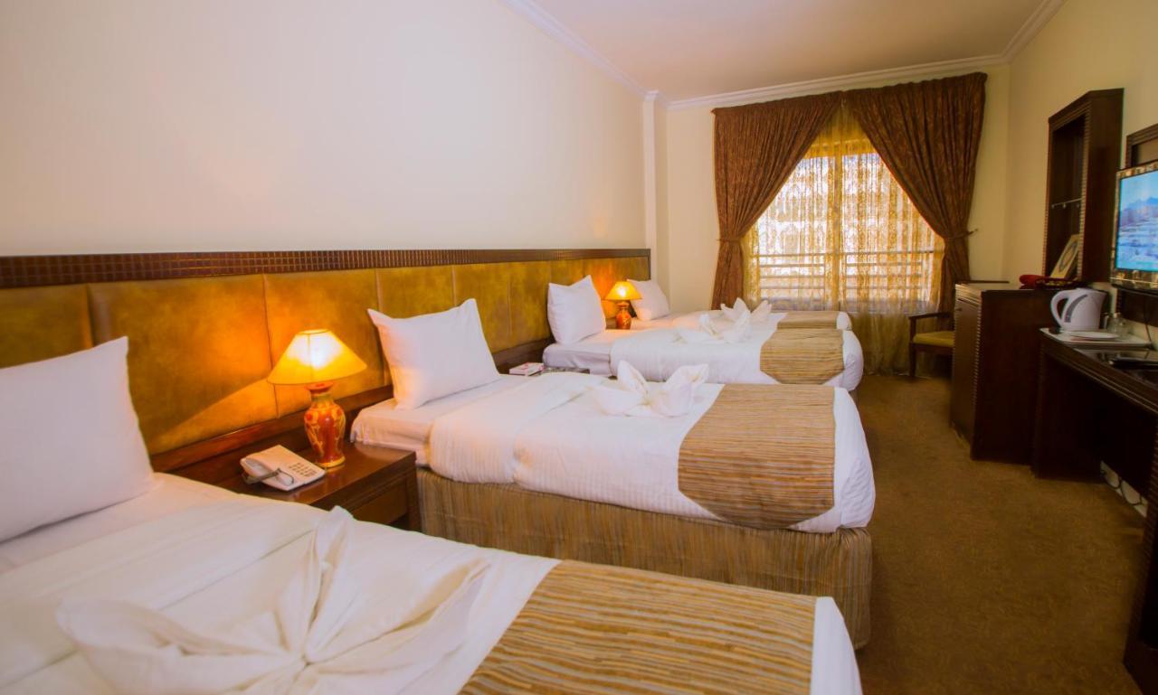 Al Zahra Hotel Medina ภายนอก รูปภาพ
