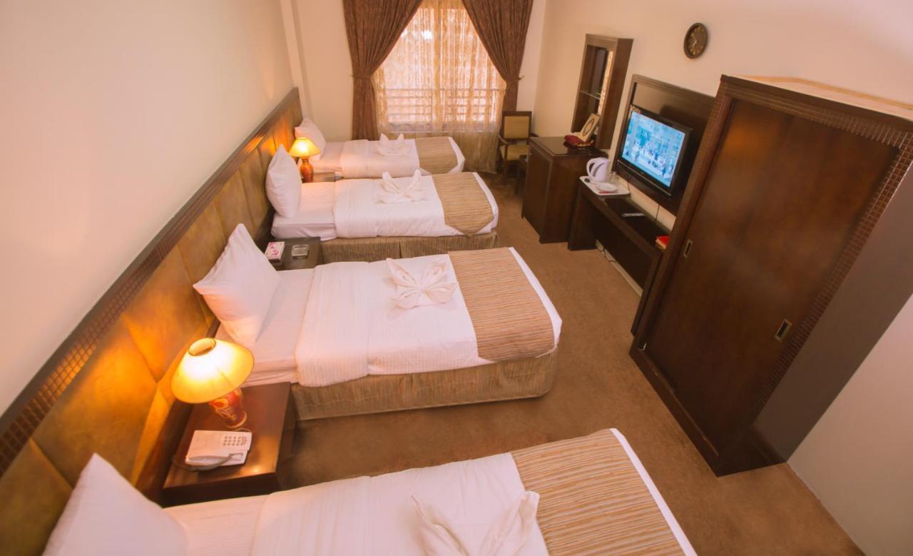Al Zahra Hotel Medina ภายนอก รูปภาพ